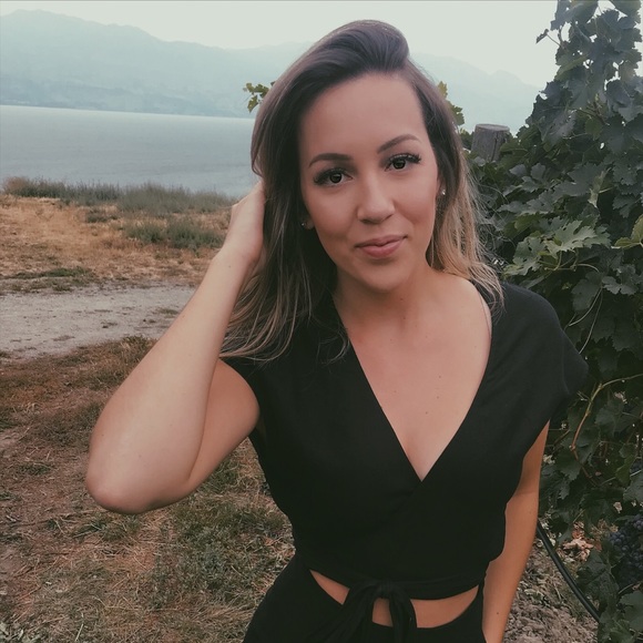 Meet your Posher, Katie - Picture 1 of 1